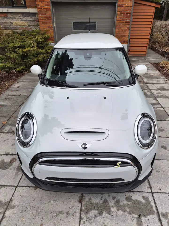 2022 MINI 3 Door