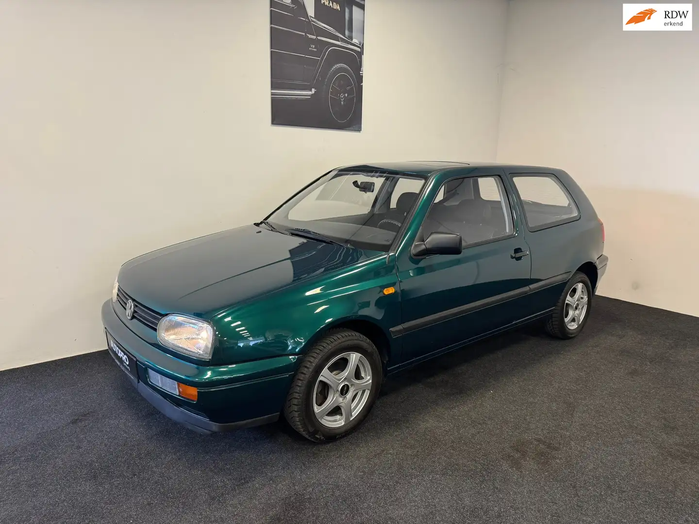 Volkswagen Golf 1.8 GL Uniek 1e Eigenaar met 38DKM Groen - 1