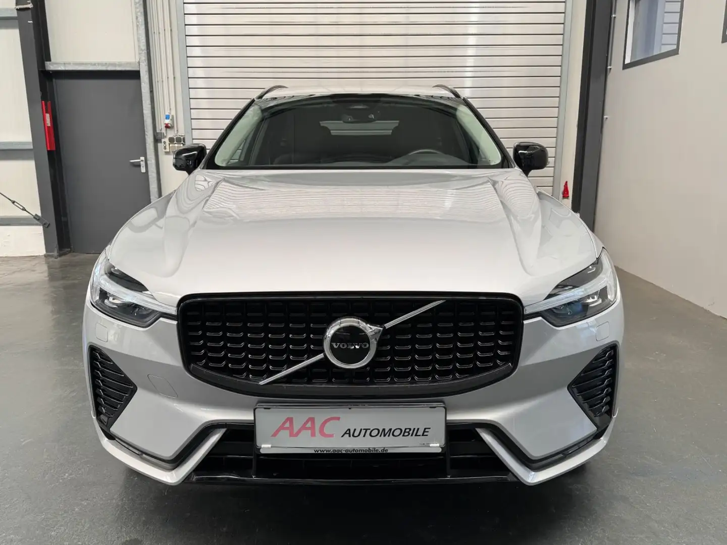 Volvo XC60 Plus Dark/ AHK/ Keyless/Standh. Argent - 2
