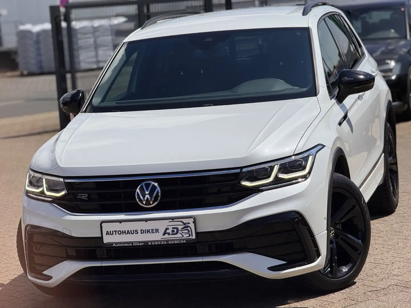 Volkswagen Tiguan 2.0 TSI 4Motion R Line Weiß - 1