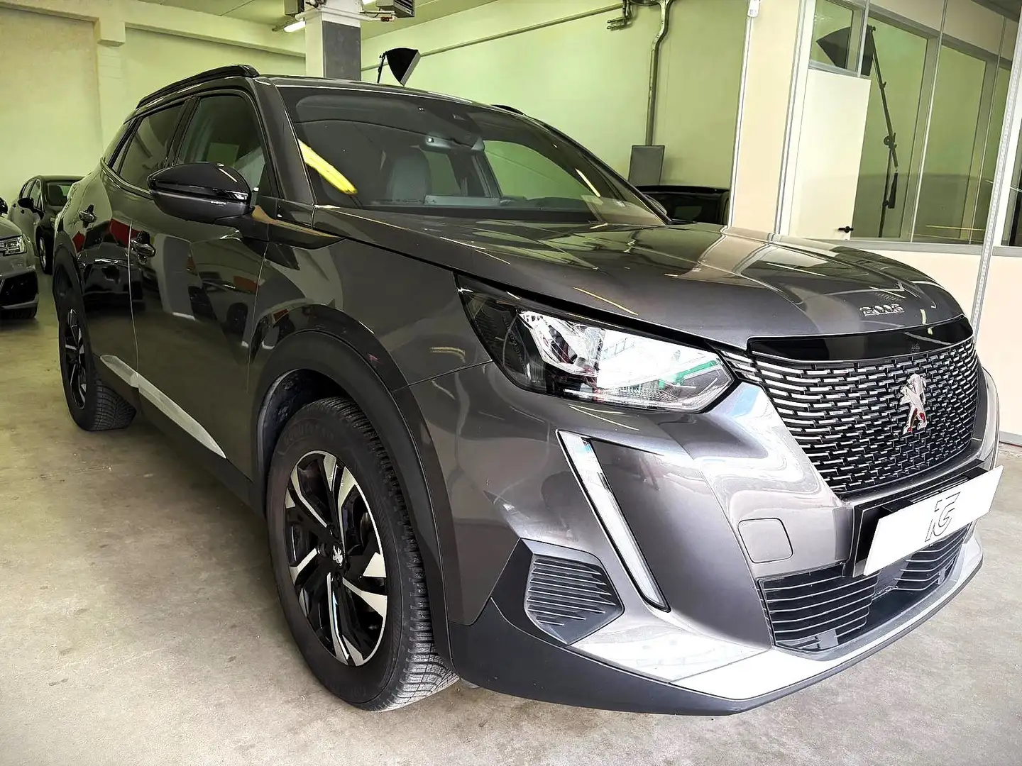 Peugeot 2008 1.puretech Allure auto-Garanzia ufficiale Peugeot Grijs - 2