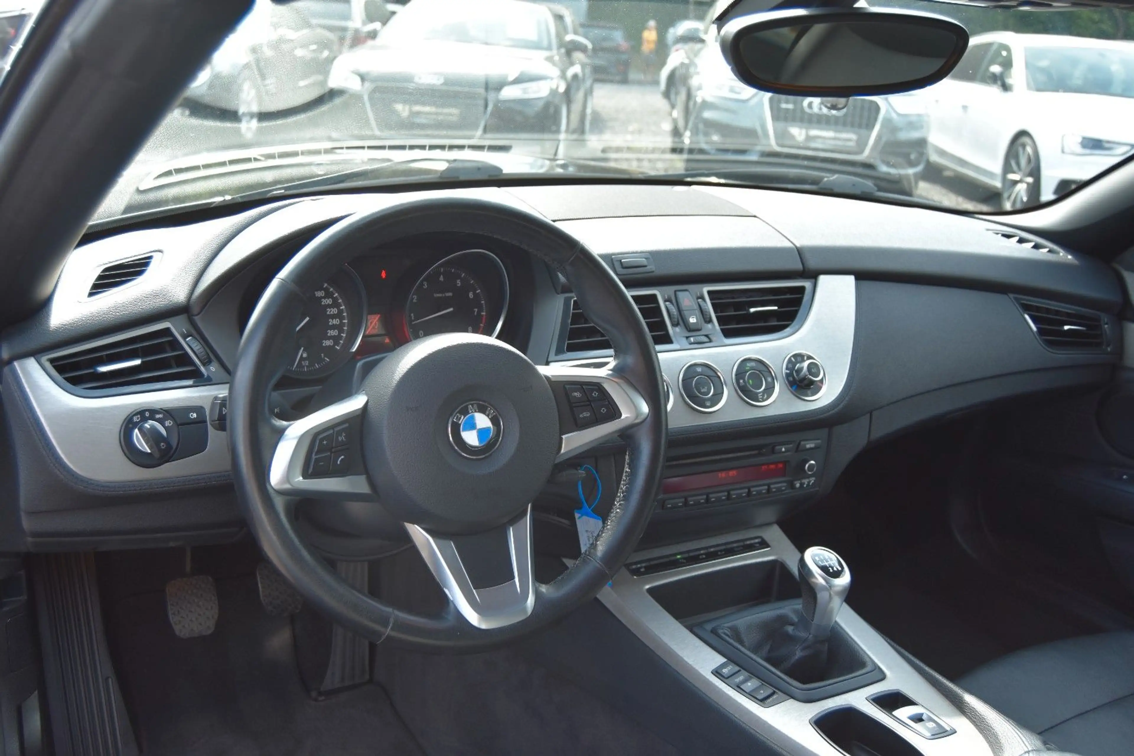 BMW Z4 Roadster sdrive 18 i XENON/LEDER/BLT/18" — photo 14