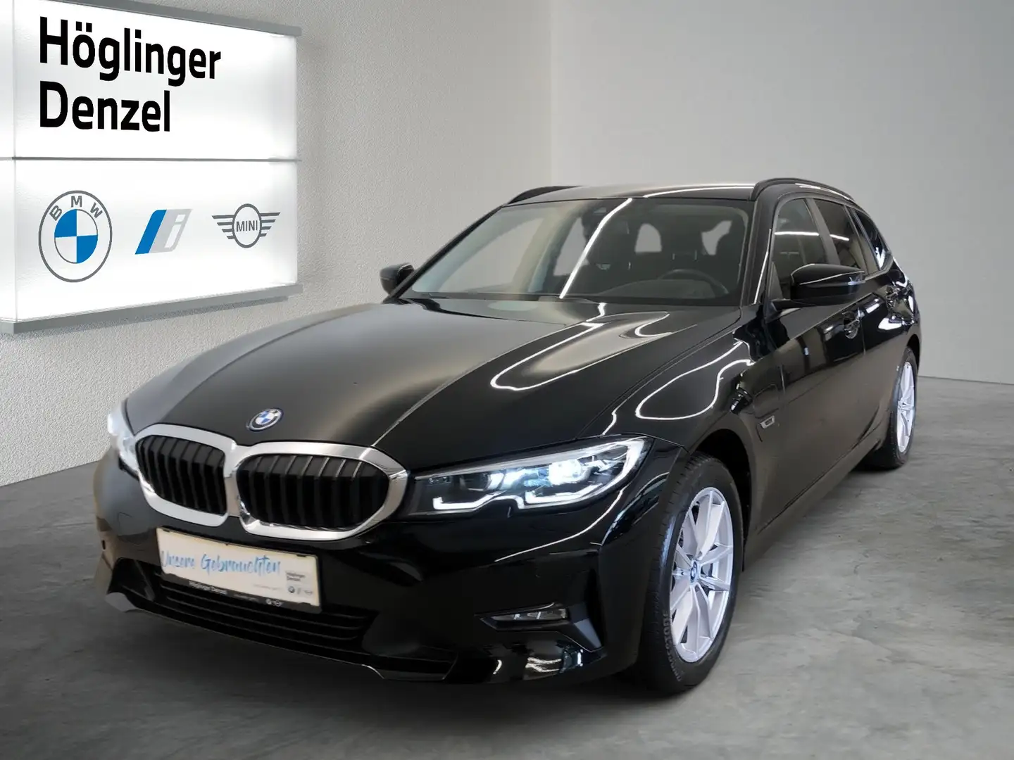 BMW 330 330e xDrive Schwarz - 1
