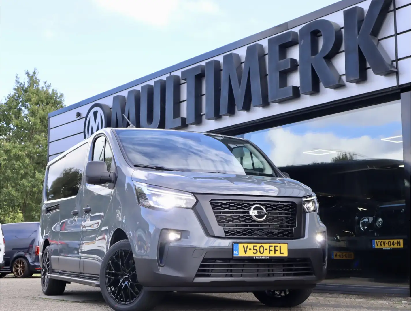 Nissan Primastar 2.0 dCi AUTOMAAT DUBBELE CABINE MARGE/BTW VRIJ Grijs - 1