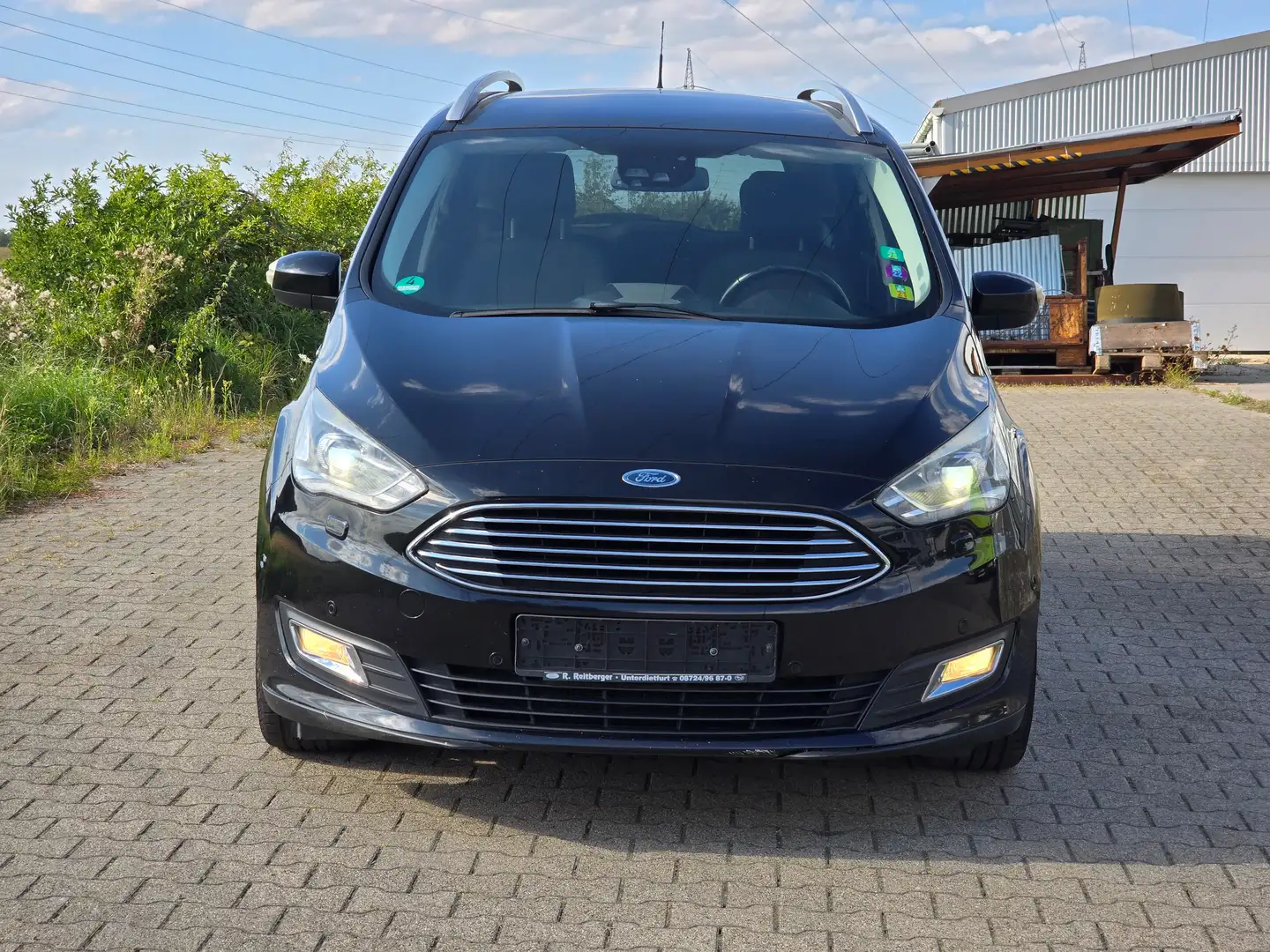 Ford Grand C-Max Titanium Schwarz - 2