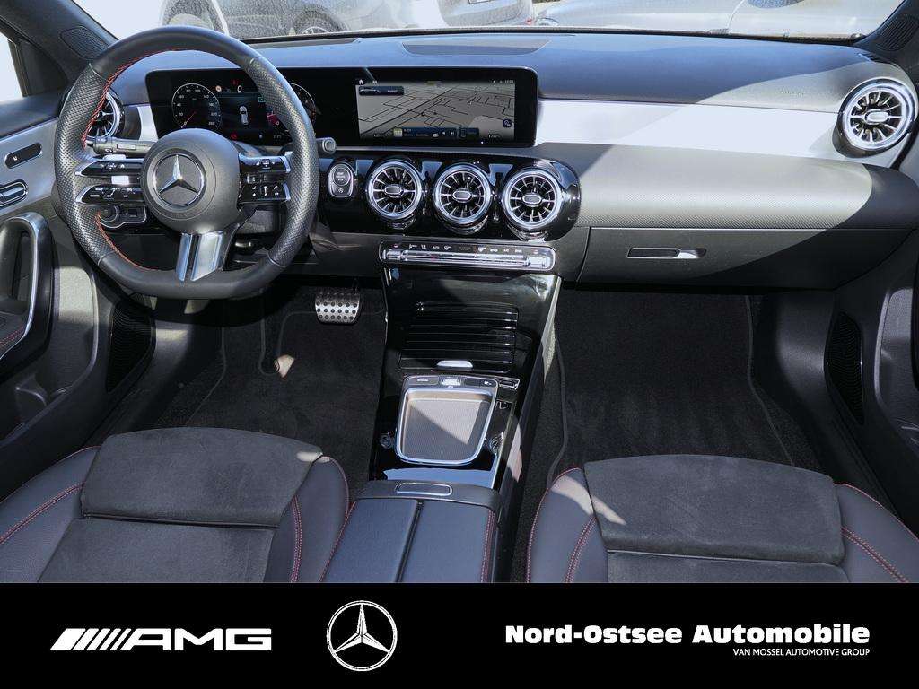 Mercedes-Benz A 220