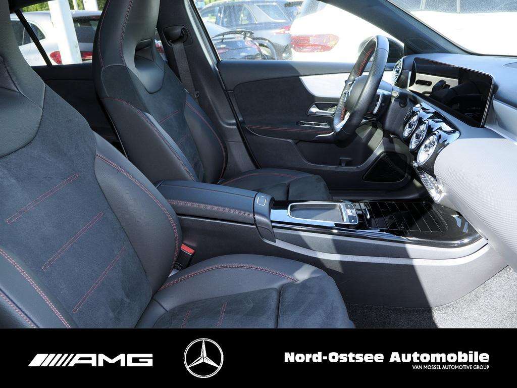 Mercedes-Benz A 220