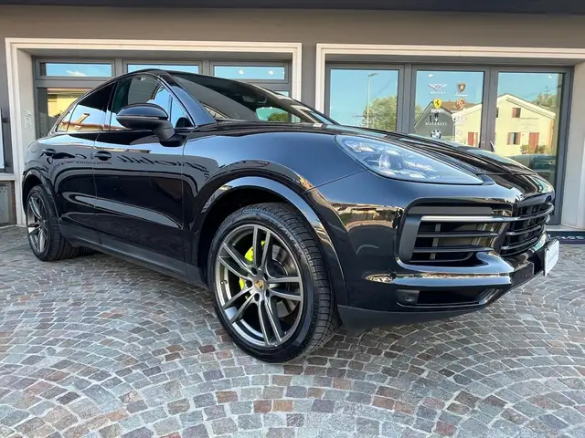 Porsche Cayenne Coupe 3.0 e-hybrid-ACC-Tetto-SPORT CHRONO-PRONTA!