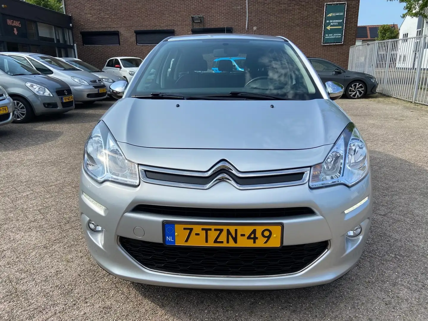 Citroen C3 1.2 VTi ETG Airdream Collection Automaat - 1e Eige Grijs - 2