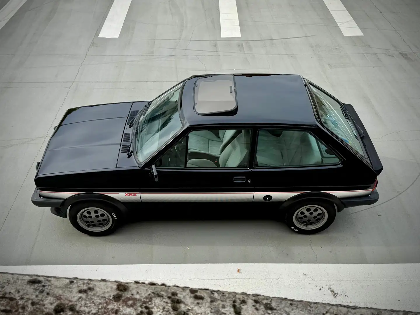 Ford Fiesta MK1 XR2 Noir - 2