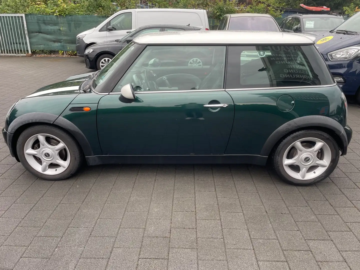 MINI Cooper Mini *KLIMA*TEMPOMAT*GEPFLEGT* Vert - 2