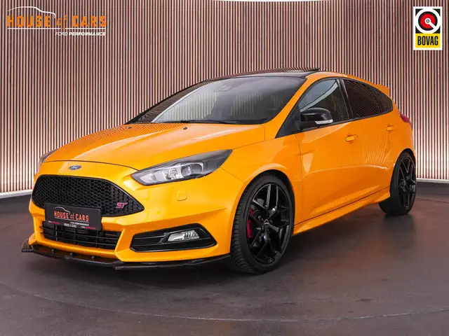 Ford Focus main image
