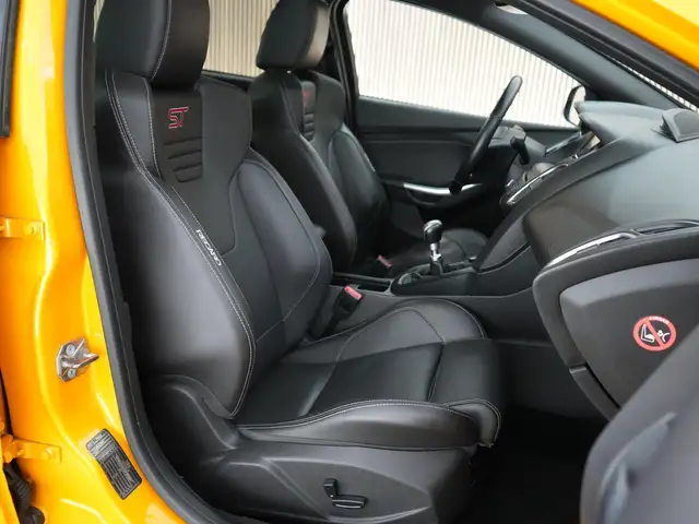 Ford Focus view 4
