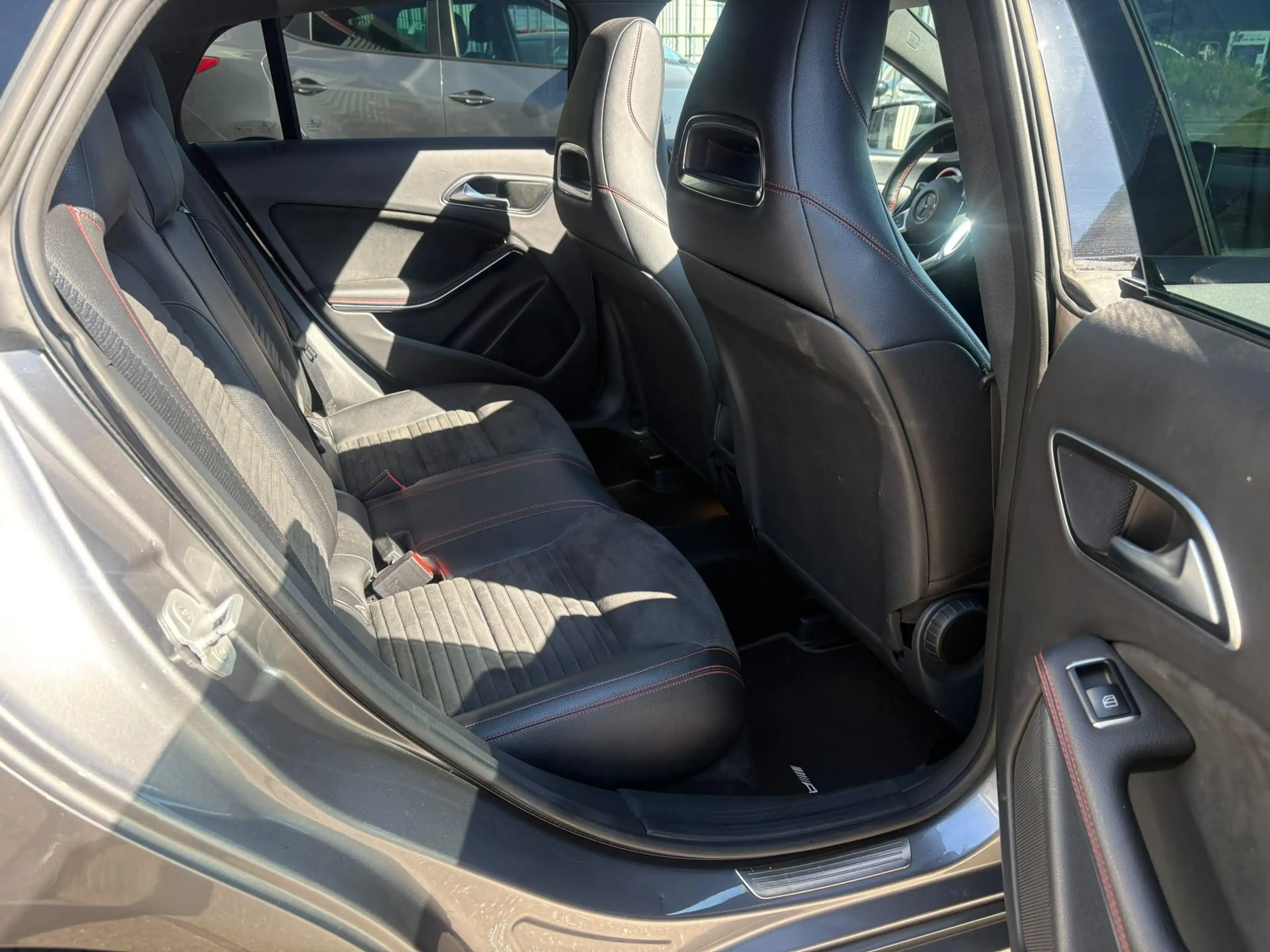 Mercedes-Benz CLA 220 Shooting Brake CDI OrangeArt Edition Clima, cruise — photo 12