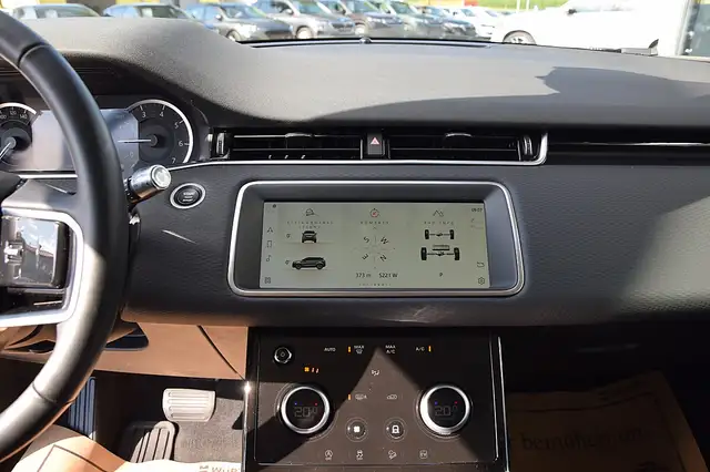 Land Rover Range Rover Evoque view 9