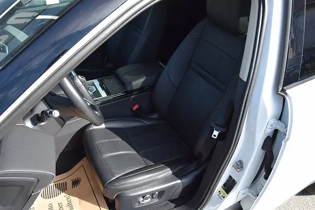 Land Rover Range Rover Evoque view 6
