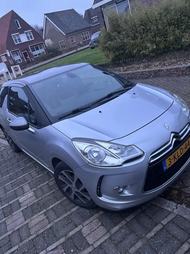 Citroen DS3 1.2 VTi Chic Gri - 1