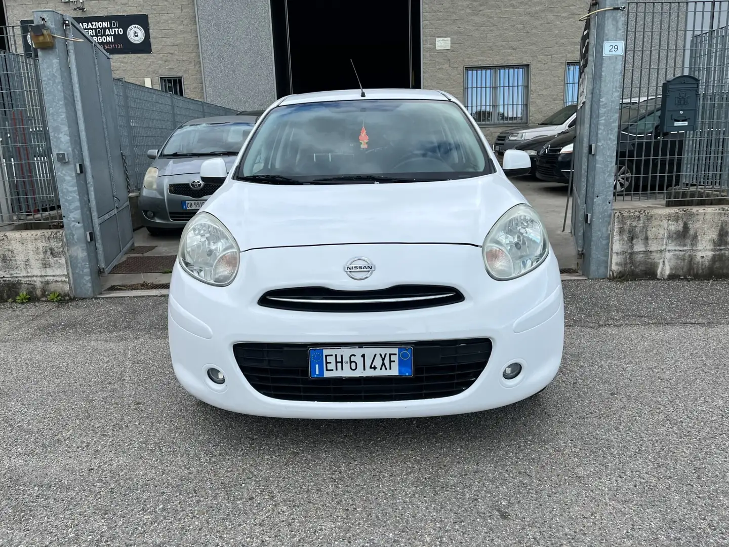 Nissan Micra 1.2 12V 5 porte Tekna Bianco - 2
