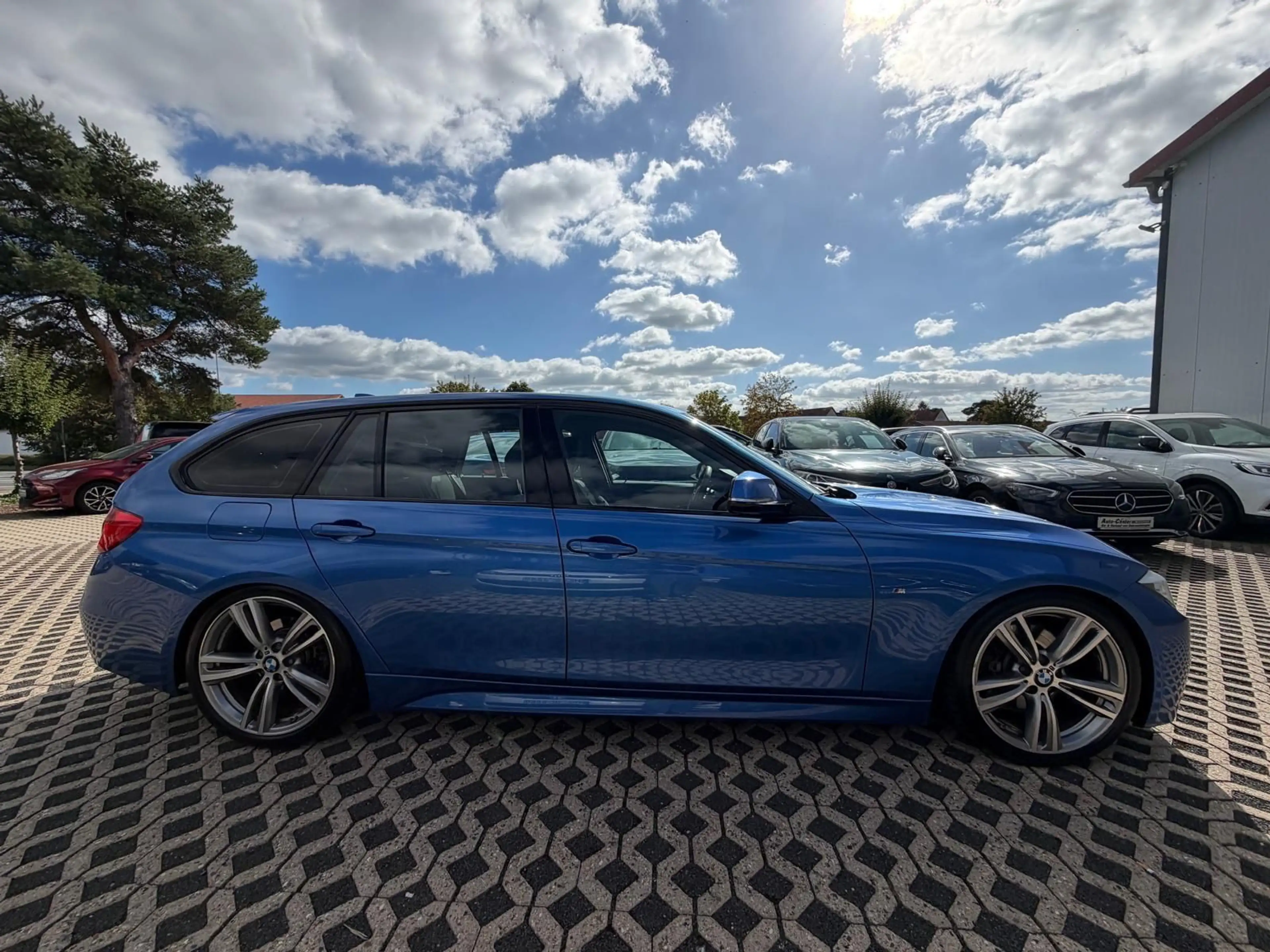BMW 325 d Touring PDC/KLIMAA/NAVI/TÜV 05/28 — photo 8