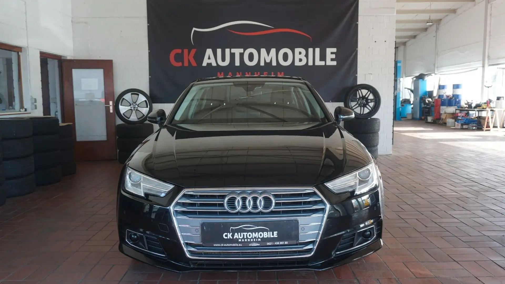 Audi A4 Lim. sport 3.0 TDI V6 ACC NAVI PDC AHK AUTOMA Negru - 1