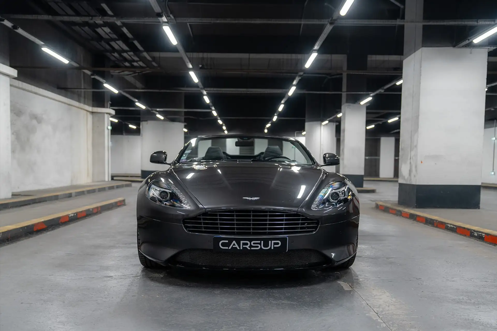 애스턴마틴 DB9 Volante 2016 블랙 사진 8