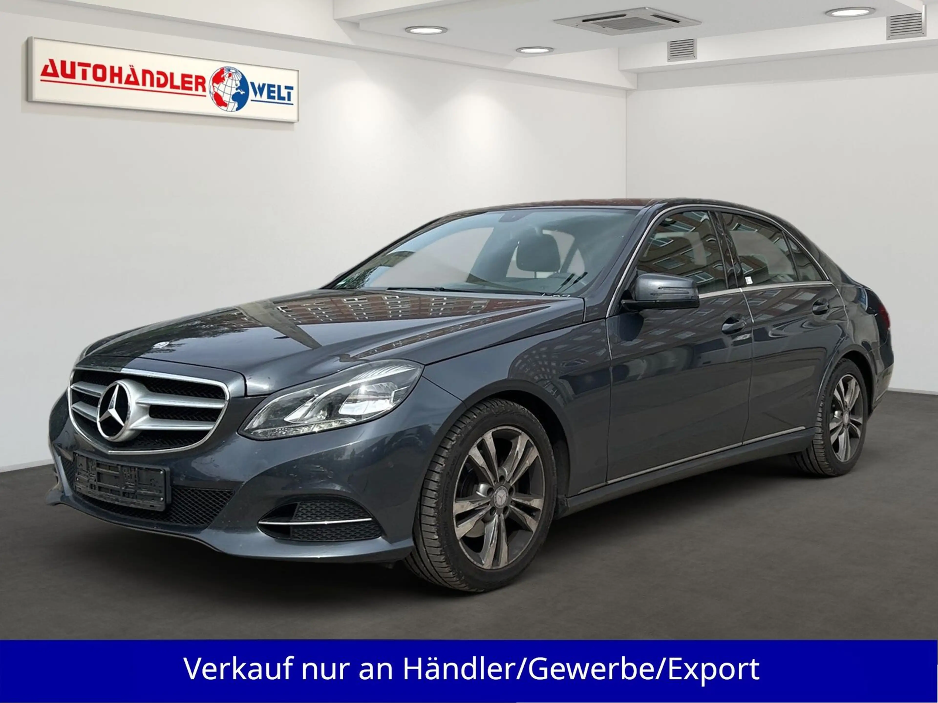Mercedes-Benz E 200 E200 CGI Automatik LED Leder SHZ Navi PDC