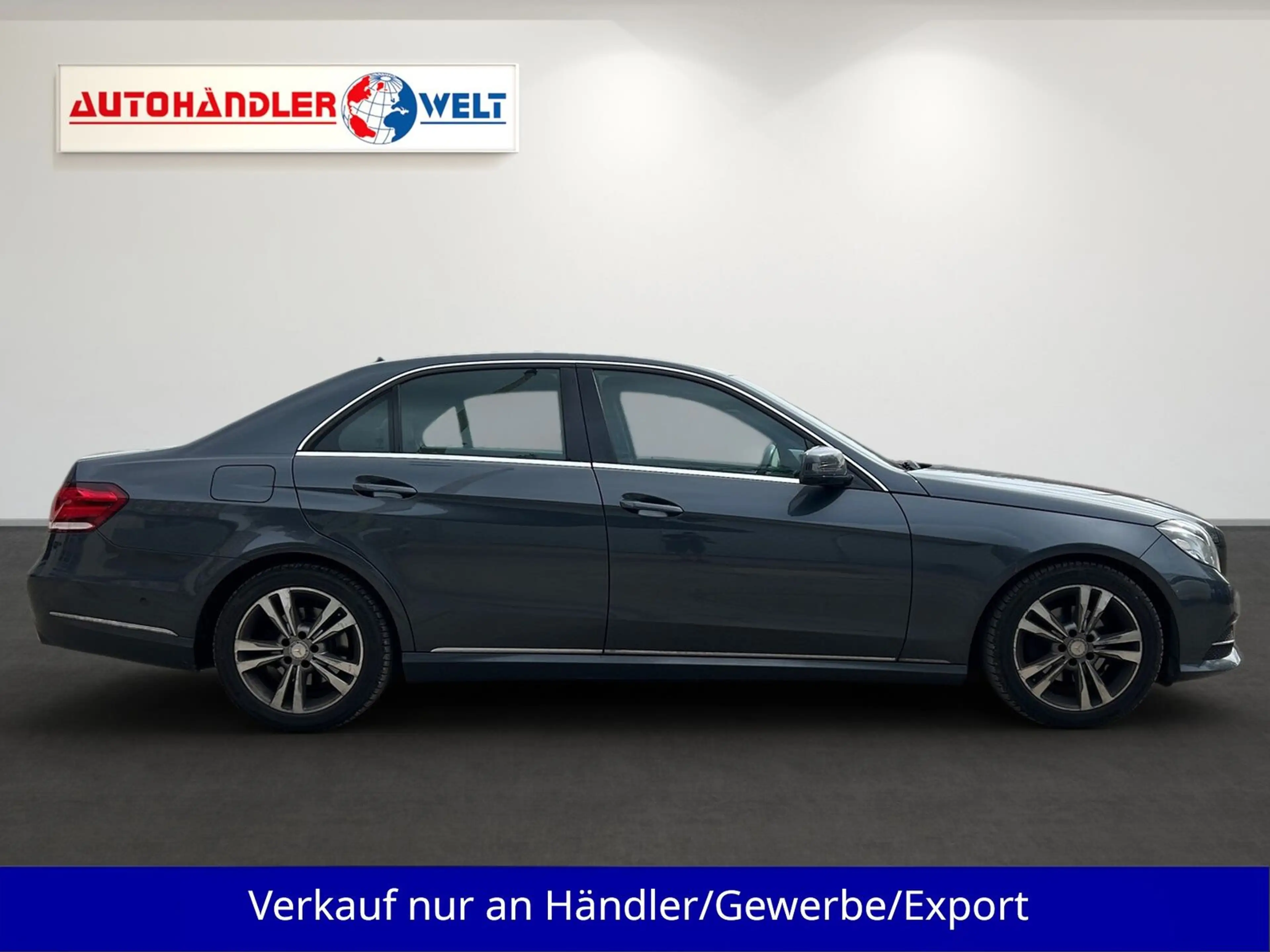 Mercedes-Benz E 200 E200 CGI Automatik LED Leder SHZ Navi PDC — photo 4