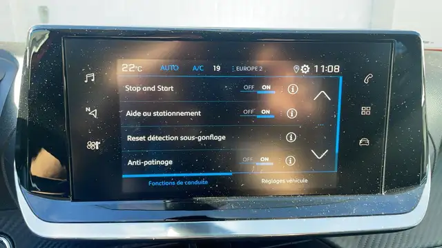 Peugeot 2008 view 13