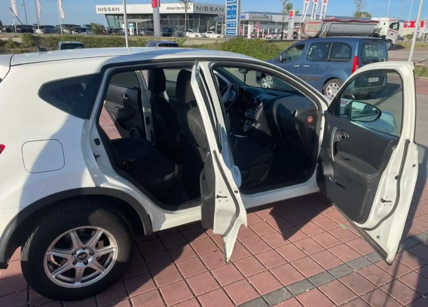 Nissan Qashqai 1,5 dCi I-WAY 2WD Weiß - 2