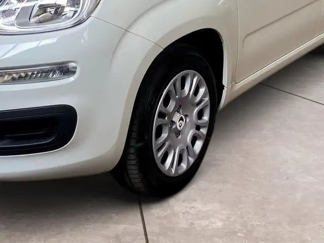 Fiat Panda view 15