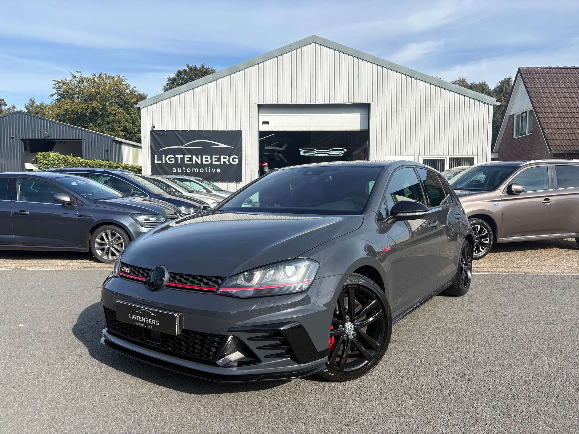 Volkswagen Golf GTI