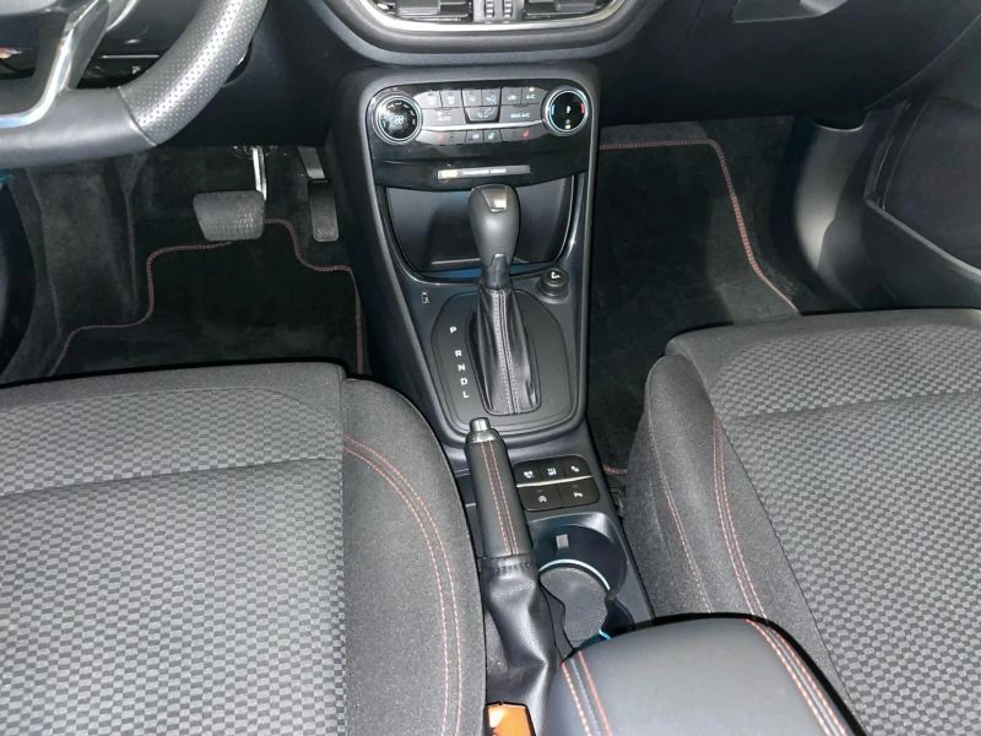 Ford Puma 1.0i Ecoboost mHEV 114kW Aut. ST-Line V — photo 9