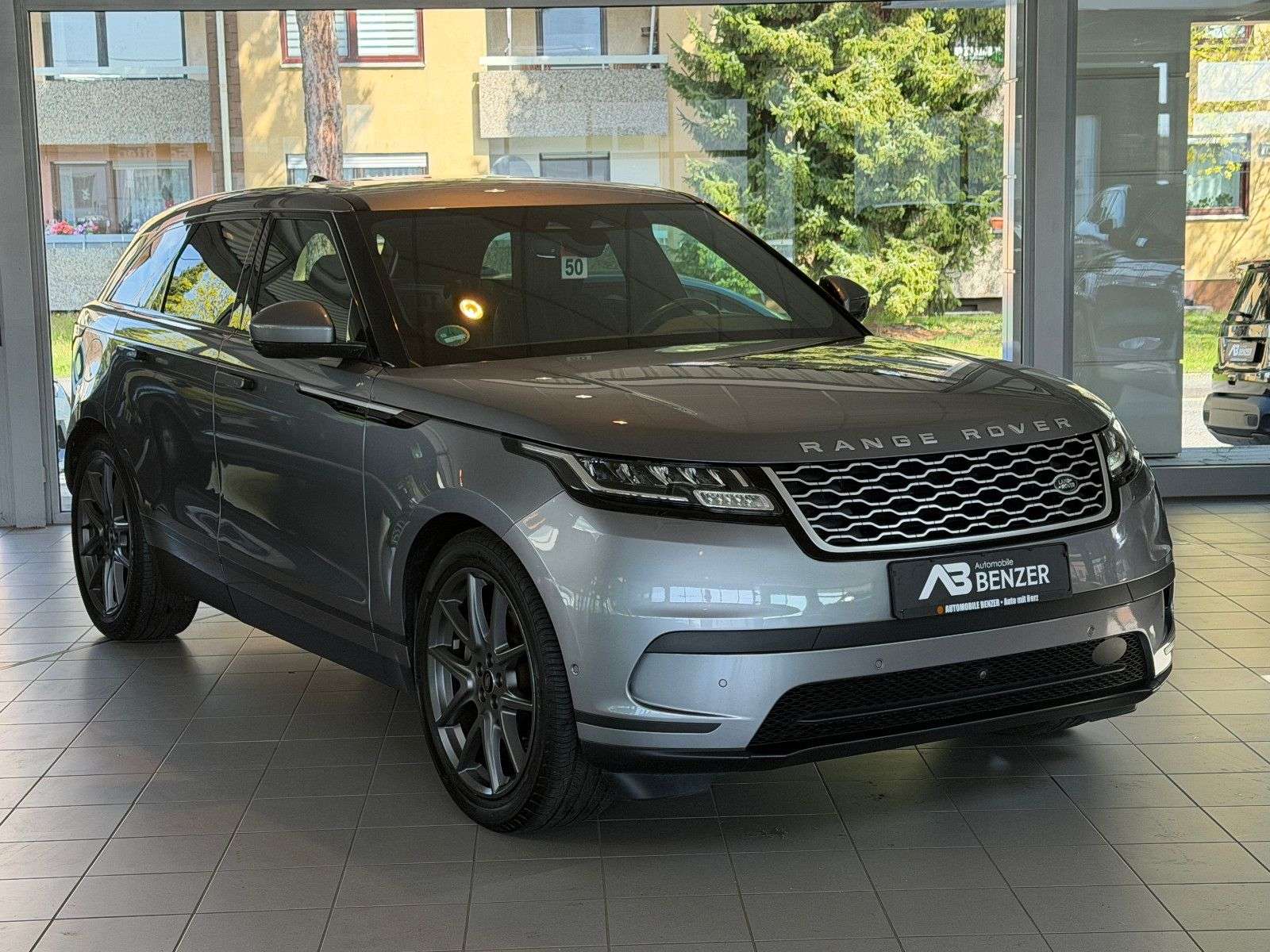Second hand Land Rover Range Rover Velar 2.0