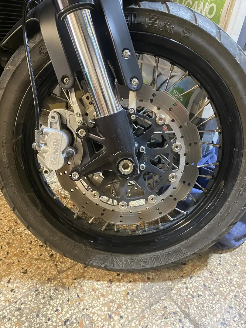 Benelli Leoncino trail - 1