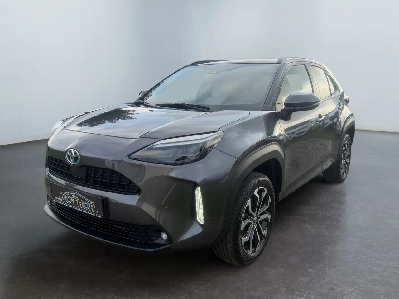 Toyota Yaris Cross Elegant 1.5 E FWD TEMP+NAVI+KAM+SHZ, миниатюра 2