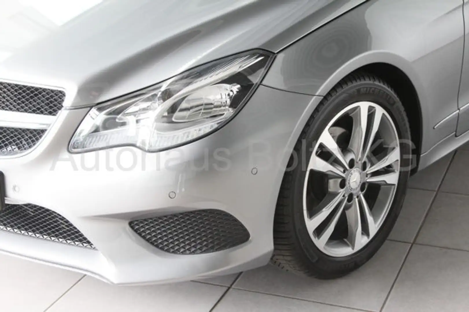 Mercedes-Benz E 200 Klimaa. Leder ASC Gris - 2