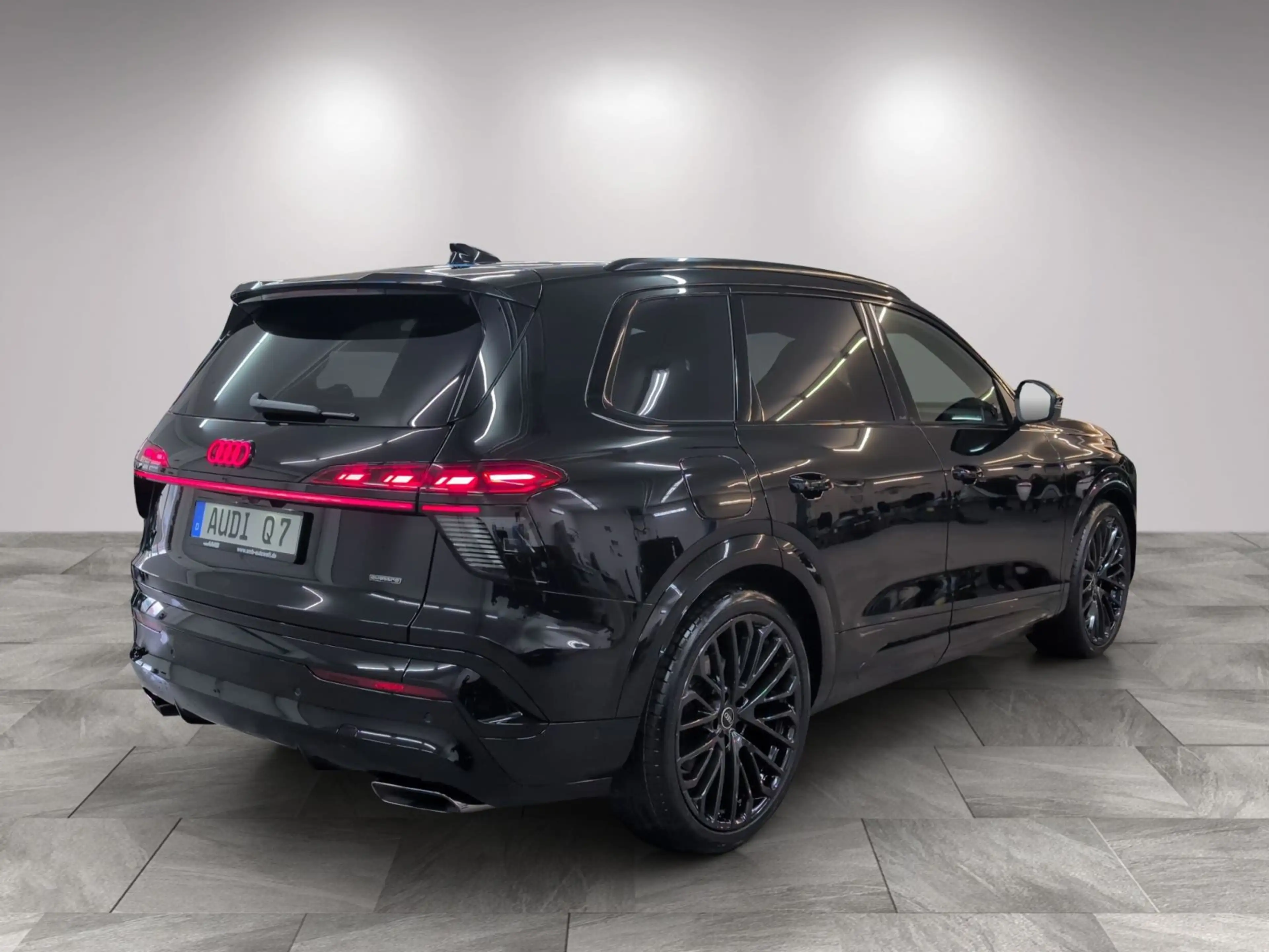 Audi Q7 S line TDI neues Mod/AHK/Pano/Standh/Tech pro — photo 3