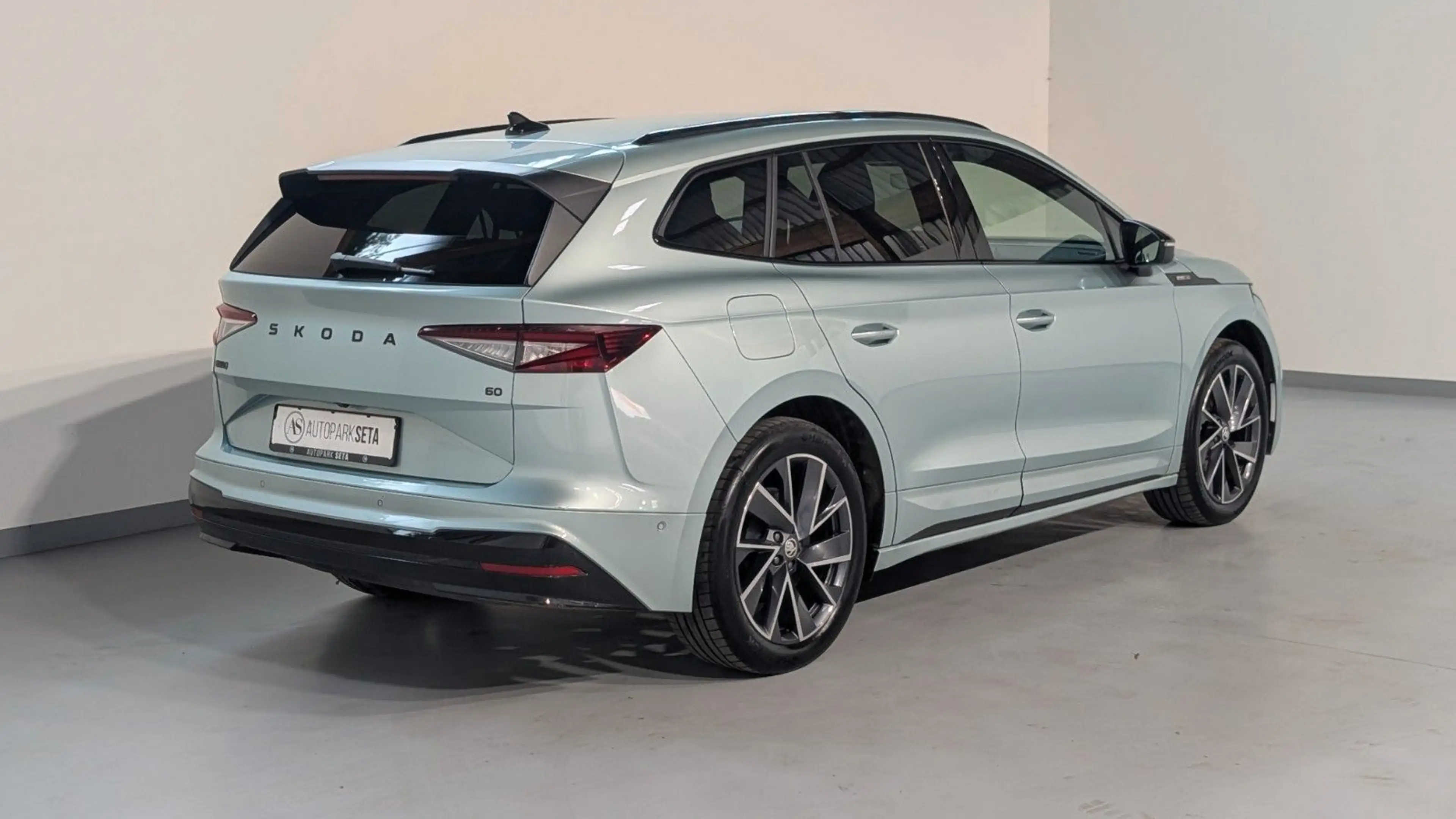 Skoda Enyaq 60 Sportline TRAVEL*CANTON*HUD*MEMO*360° — photo 4