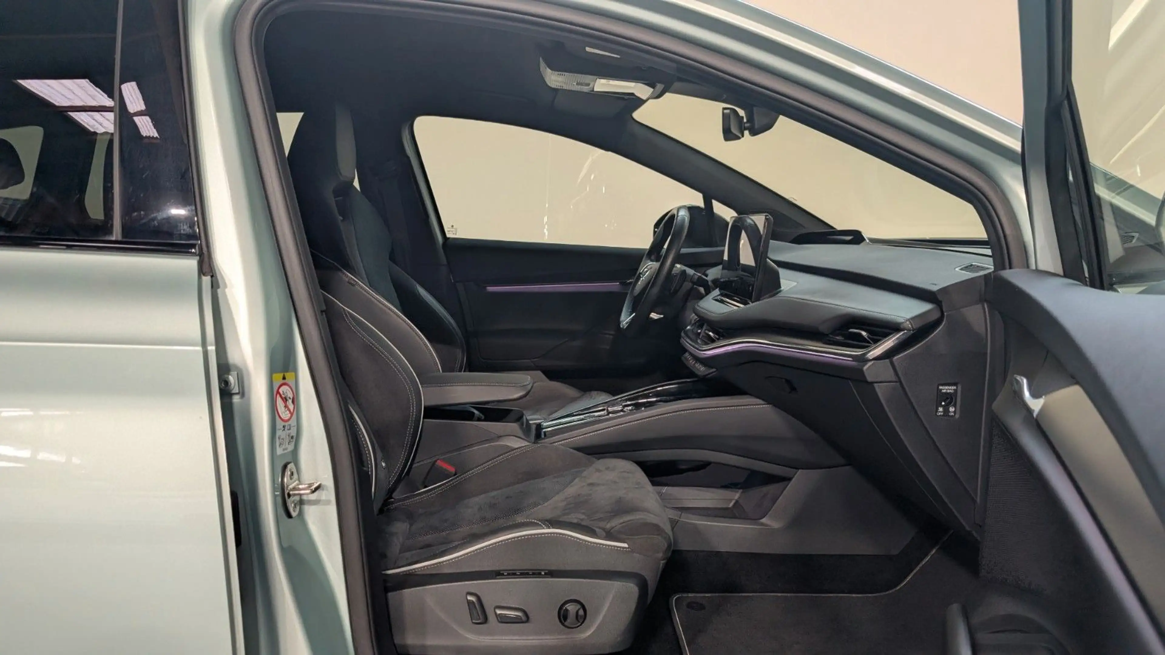 Skoda Enyaq 60 Sportline TRAVEL*CANTON*HUD*MEMO*360° — photo 13