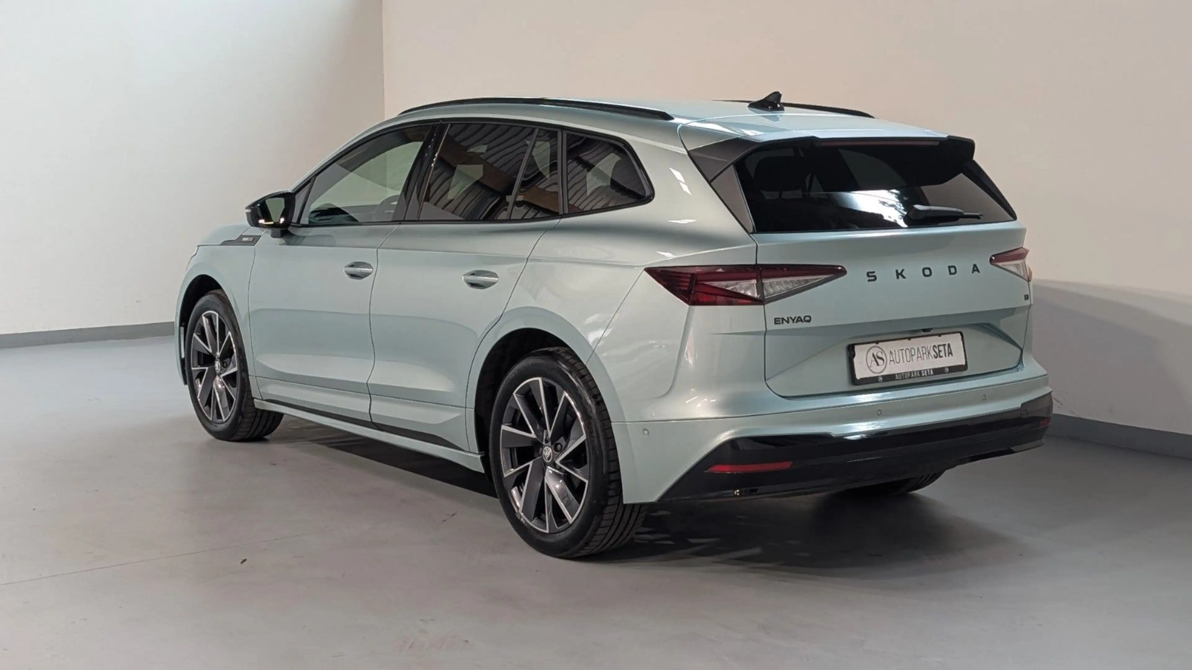 Skoda Enyaq 60 Sportline TRAVEL*CANTON*HUD*MEMO*360° — photo 6