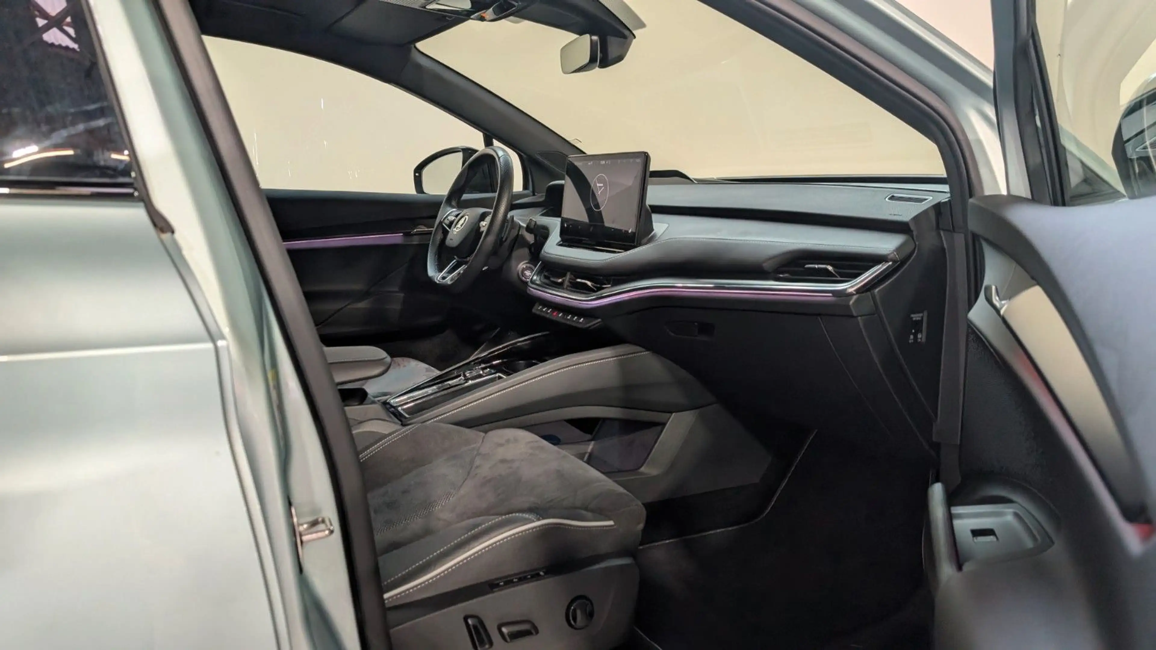 Skoda Enyaq 60 Sportline TRAVEL*CANTON*HUD*MEMO*360° — photo 12