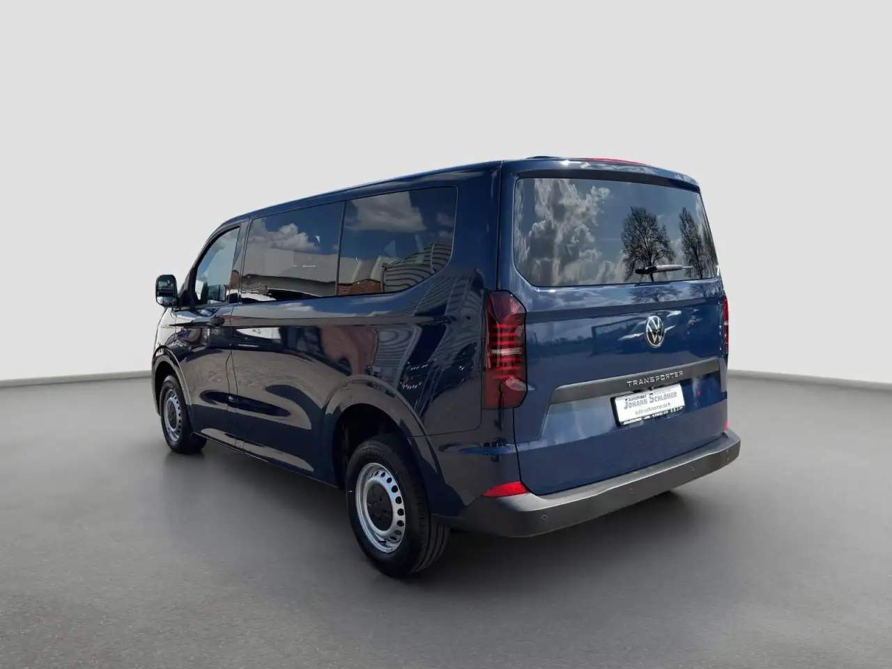 Volkswagen T7 Kombi 2.0 TDI KR L1H1 PDC AHK KAMERA KLIMA TEMPOMAT 2
