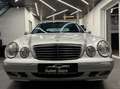 Mercedes-Benz E 320 Avantgarde 4MATIC Aut.*P.Vorbesitzer*NUR 45.000KM* Plateado - thumbnail 2