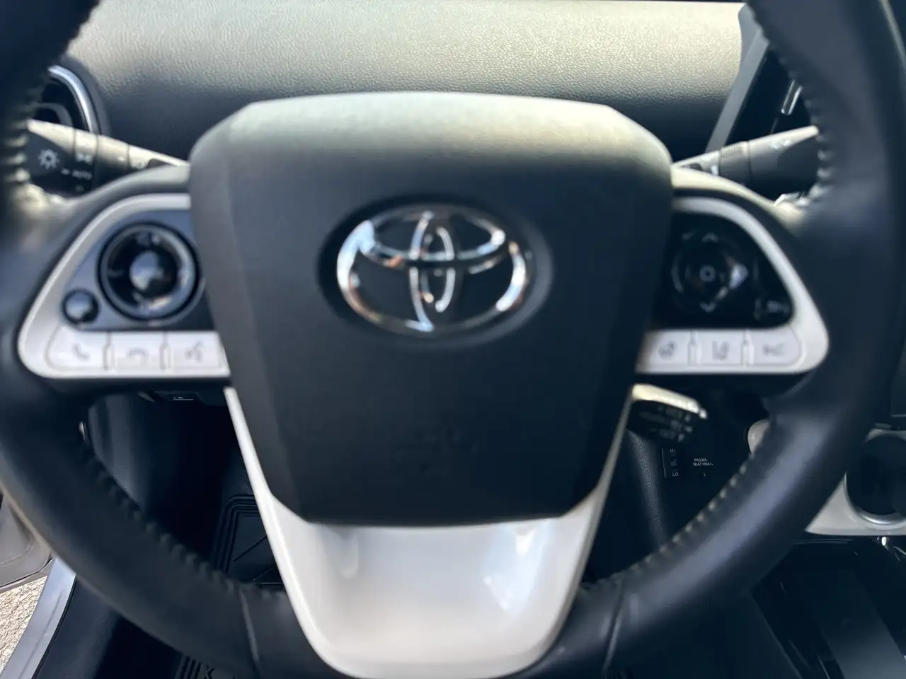 Toyota Prius Prime снимка Toyota Prius Prime