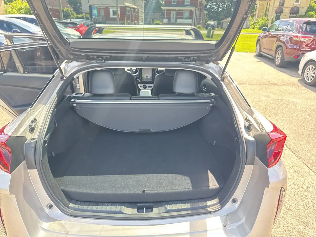 Toyota Prius Prime снимка Toyota Prius Prime