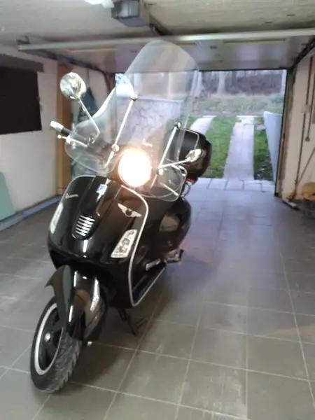 Piaggio GTS 300 - foto 2