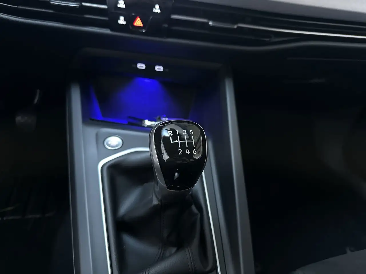 Volkswagen Golf 1.0 TSI Life Business Alcantara Sfeerverlichting C, миниатюра 23