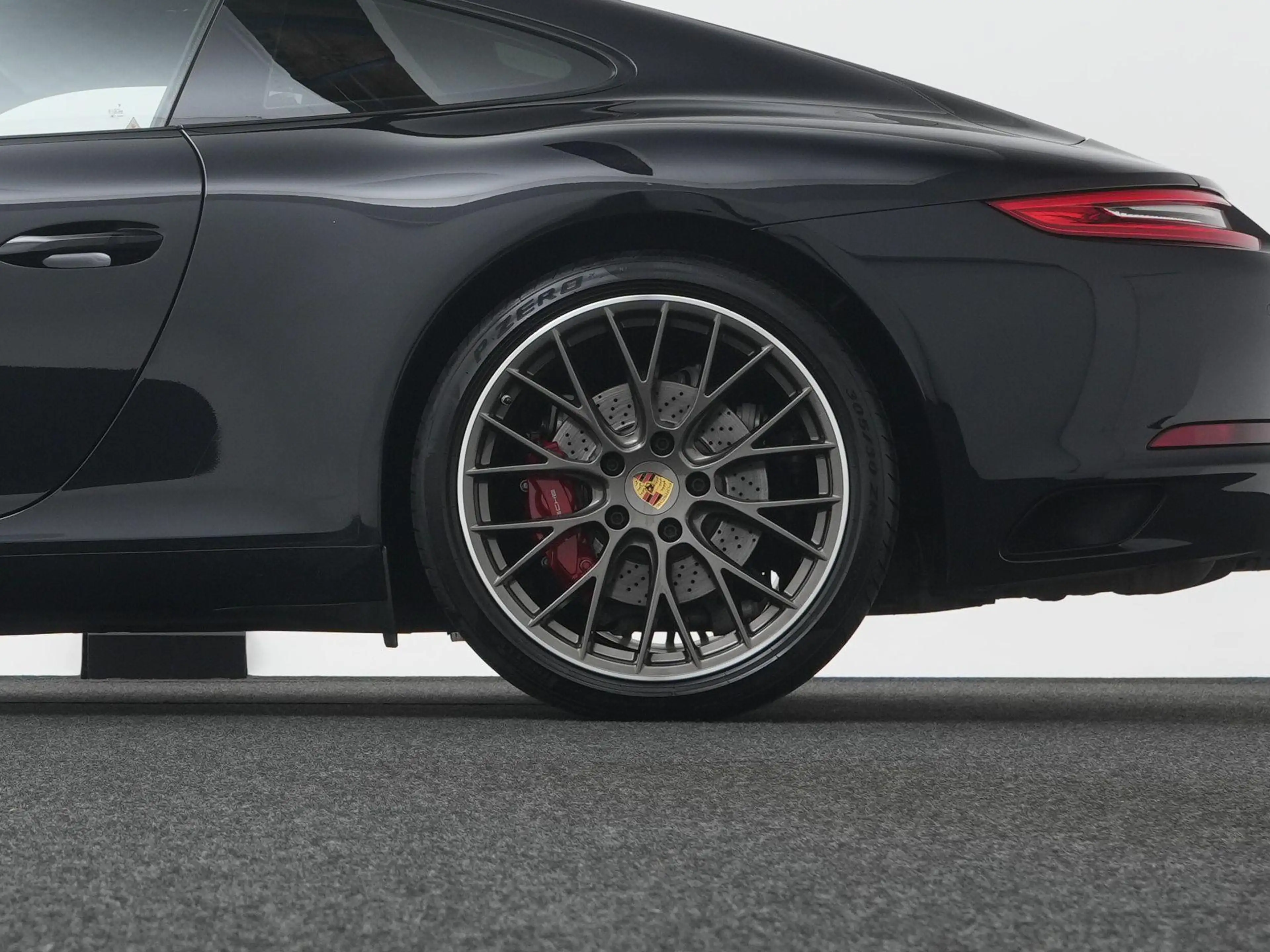 Porsche 991 Carrera S — photo 8