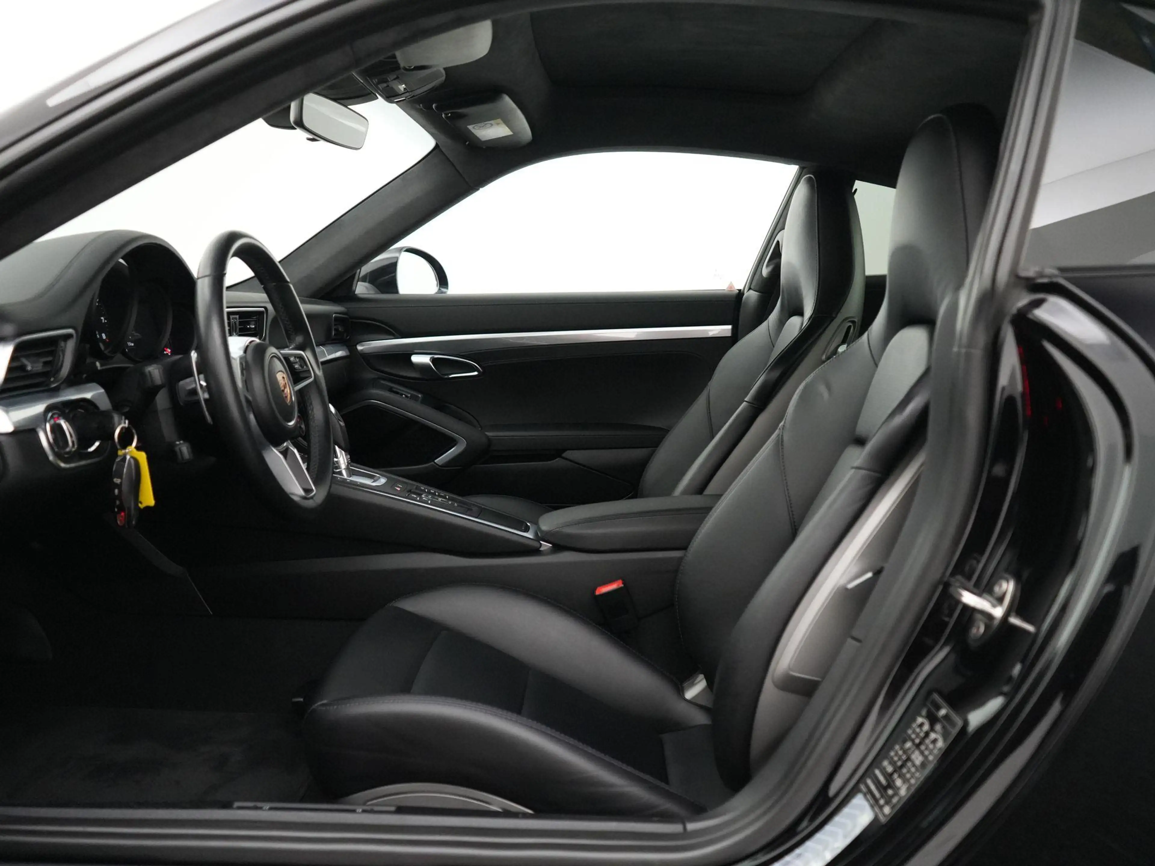 Porsche 991 Carrera S — photo 15