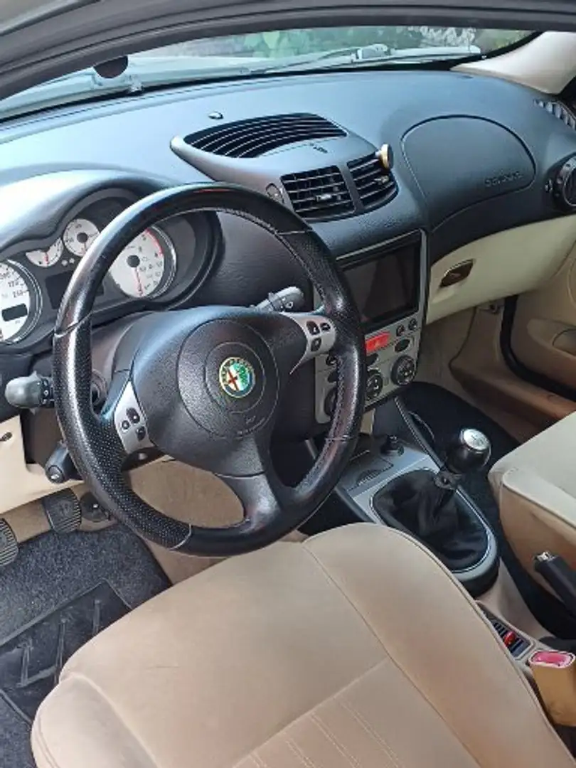 Alfa Romeo 147 5p 1.9 jtd Exclusive 115cv - 1